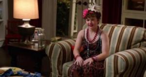 摩登家庭第十季后肾衰竭、网络暴力和家暴,《摩登家庭》里最美的她曾经活在地狱里 摩登家庭第十季后肾衰竭、网络暴力和家暴,《摩登家庭》里最美的她曾经活在地狱里